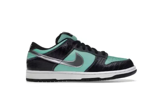 Nike SB Dunk Low Diamond Supply Co.